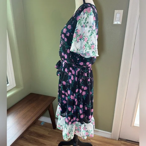 Betsy Johnson Floral Dress - Picture 4 of 12